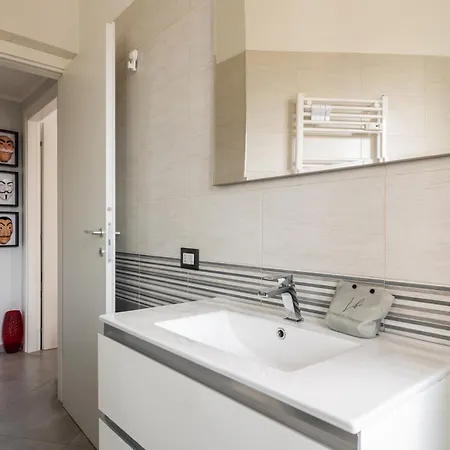 Appartement Elegante Trilocale Vicino Mm - Duomo - Fs *