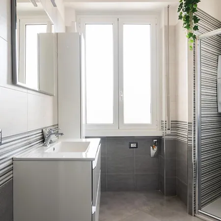 Elegante Trilocale Vicino Mm - Duomo - Fs * Milan