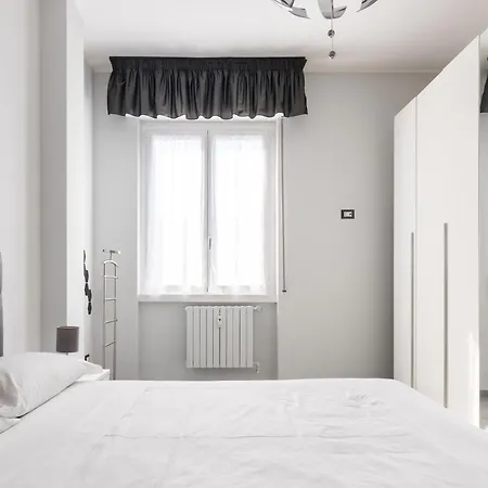Elegante Trilocale Vicino Mm - Duomo - Fs * Milan