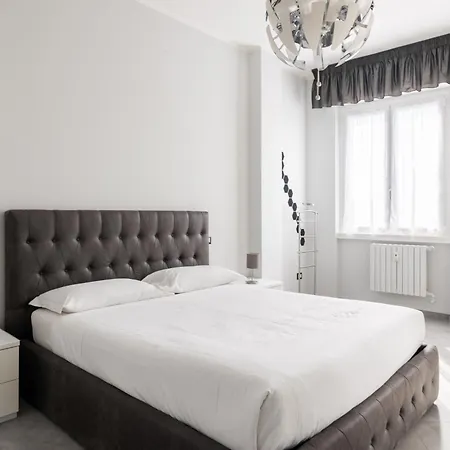 Elegante Trilocale Vicino Mm - Duomo - Fs * Milan